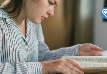 Monolingual or Bilingual Dictionaries for Language Learners?